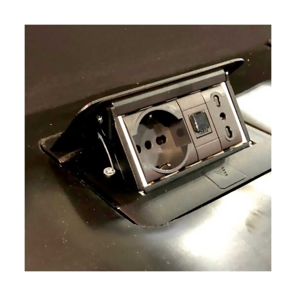 Punto-attrezzato-presa-Schuko